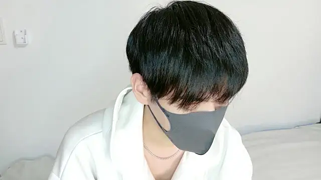 Snapshot of itsme_LEON chatting on February 2026 01:11:02 PM itsme LEON online show from February 2026 01:11:02 PM