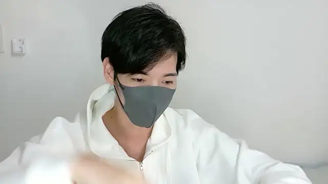 Snapshot of itsme_LEON chatting on November 2025 01:03:02 PM itsme LEON online show from November 2025 01:03:02 PM