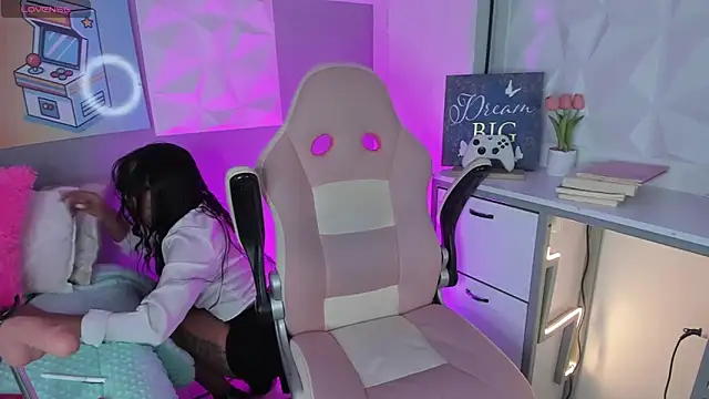 Amber villalobos  online show from March 2026 02:23:01 AM