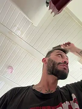 Snapshot of openmind_boy chatting on February 2026 07:21:02 PM openmind boy online show from February 2026 07:21:02 PM