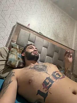 Snapshot of openmind_boy chatting on February 2026 02:33:01 AM openmind boy online show from February 2026 02:33:01 AM