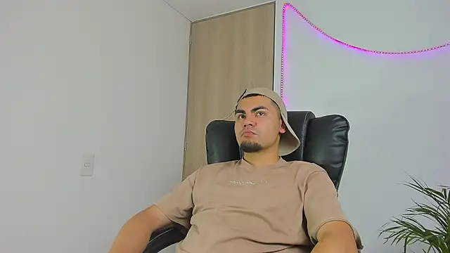 kalivan voinesscu online show from February 2026 05:38:01 AM