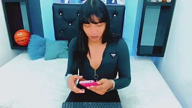 antonela xxx online show from October 2025 07:57:02 PM