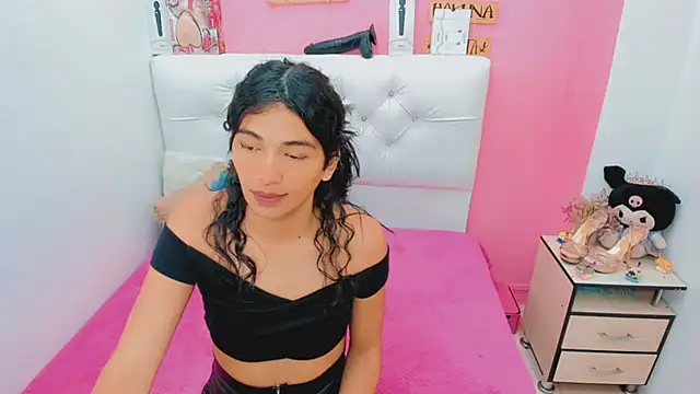 antonela xxx online show from June 2026 09:01:01 PM