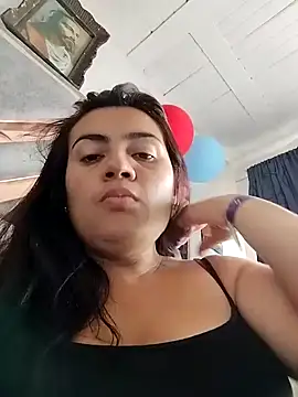 Snapshot of naughty-sharlot chatting on December 2024 06:00:01 PM naughty-sharlot online show from December 2024 06:00:01 PM