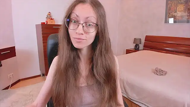 Pantyhose Mila online show from October 2025 07:25:01 PM