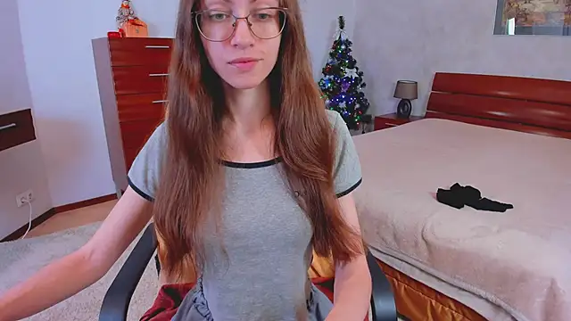 Pantyhose Mila online show from December 2025 08:01:01 PM