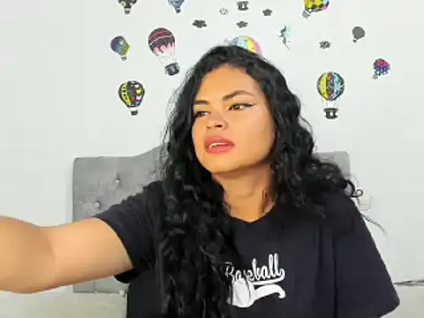 Snapshot of Kymbrown25 chatting on January 2025 09:57:01 PM Kymbrown25 online show from January 2025 09:57:01 PM