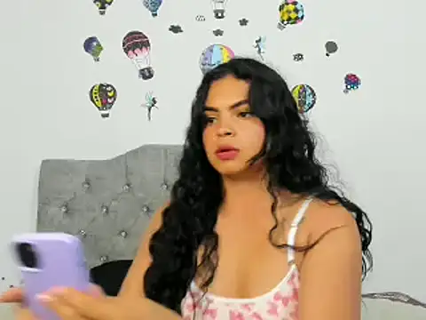 Snapshot of Kymbrown25 chatting on January 2025 10:15:02 PM Kymbrown25 online show from January 2025 10:15:02 PM