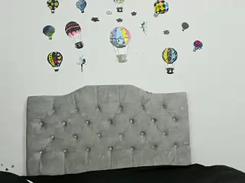 Snapshot of Kymbrown25 chatting on December 2024 04:45:02 AM Kymbrown25 online show from December 2024 04:45:02 AM