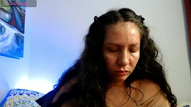 Snapshot of naihroby chatting on October 2025 05:17:02 AM naihroby online show from October 2025 05:17:02 AM