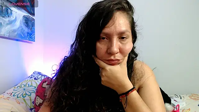 Snapshot of naihroby chatting on October 2025 05:06:02 AM naihroby online show from October 2025 05:06:02 AM