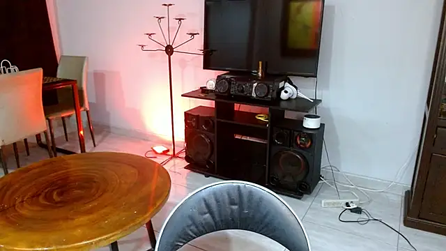 naihroby online show from September 2025 03:24:02 AM