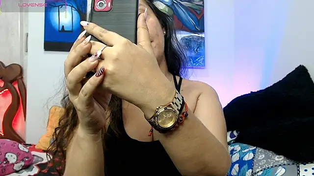 naihroby online show from December 2025 08:08:01 AM