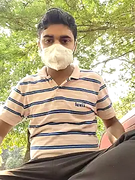 Ishan003 online show from April 2026 02:49:01 AM