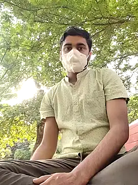 Ishan003 online show from May 2026 01:25:01 AM