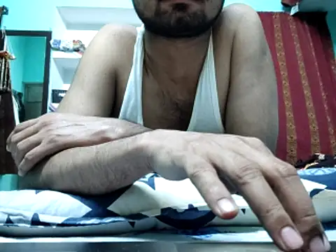 Ishan003 online show from May 2026 01:50:01 PM