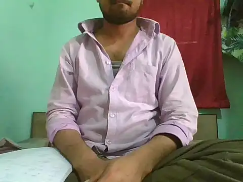 Ishan003 online show from October 2025 04:55:02 AM