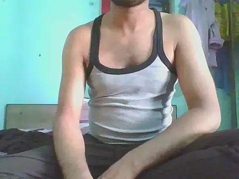 Ishan003 online show from October 2025 05:06:02 AM