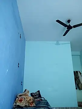 Ishan003 online show from December 2025 05:39:02 AM