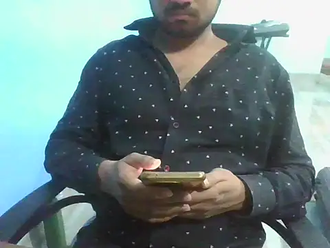 Ishan003 online show from November 2025 02:42:01 PM