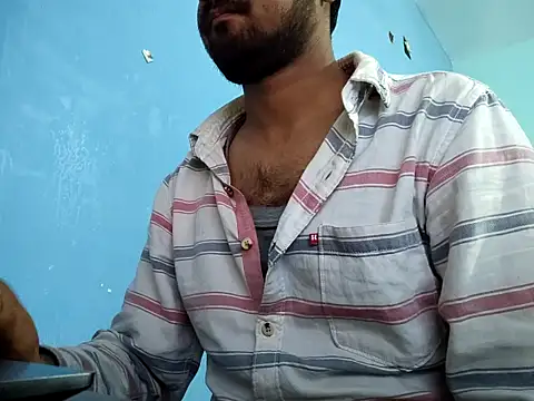 Ishan003 online show from December 2025 04:49:02 AM