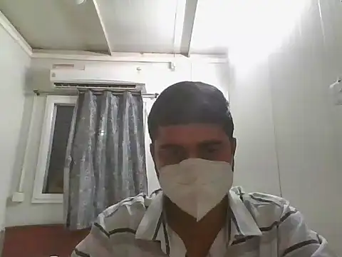 Ishan003 online show from February 2025 01:43:01 PM