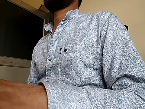 Ishan003 online show from September 2025 06:14:02 AM