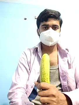Ishan003 online show from September 2025 01:05:01 AM