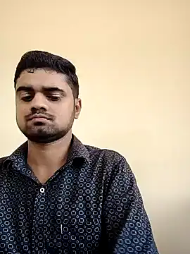 Snapshot of Ishan003 chatting on April 2026 05:00:02 AM Ishan003 online show from April 2026 05:00:02 AM