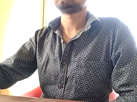 Snapshot of Ishan003 chatting on February 2026 02:33:01 AM Ishan003 online show from February 2026 02:33:01 AM