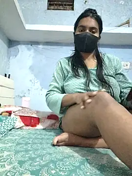 Snapshot of Priya_Strip chatting on February 2025 08:04:02 PM Priya Strip online show from February 2025 08:04:02 PM