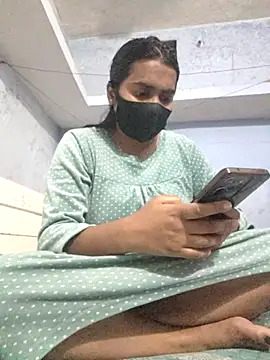 Snapshot of Priya_Strip chatting on February 2025 05:50:02 PM Priya Strip online show from February 2025 05:50:02 PM