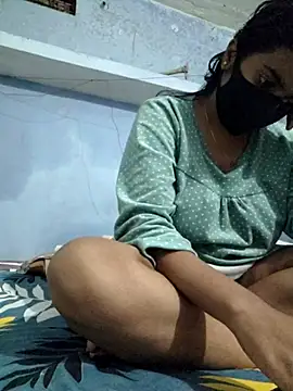 Snapshot of Priya_Strip chatting on February 2025 07:04:02 PM Priya Strip online show from February 2025 07:04:02 PM