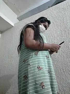 Priya Strip online show from May 2026 01:35:02 AM