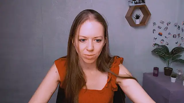 Snapshot of GloriaSi_ chatting on October 2025 10:50:01 AM GloriaSi online show from October 2025 10:50:01 AM