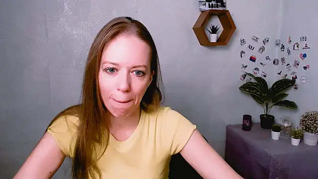 Snapshot of GloriaSi_ chatting on September 2025 04:35:02 AM GloriaSi online show from September 2025 04:35:02 AM
