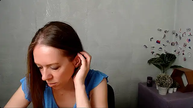 Snapshot of GloriaSi_ chatting on May 2026 09:30:01 AM GloriaSi online show from May 2026 09:30:01 AM