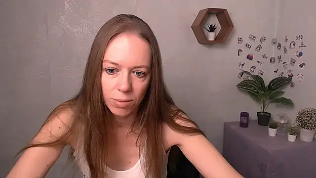 Snapshot of GloriaSi_ chatting on September 2025 04:24:02 AM GloriaSi online show from September 2025 04:24:02 AM