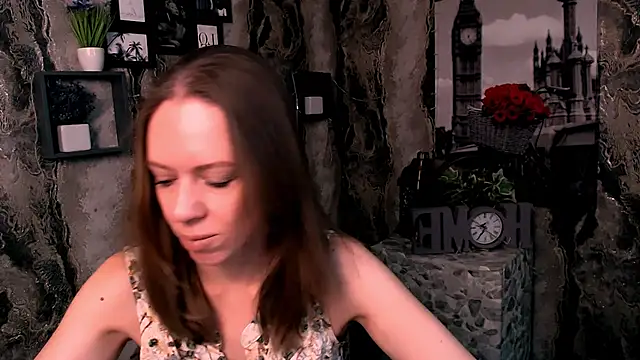 Snapshot of GloriaSi_ chatting on December 2025 06:14:02 AM GloriaSi online show from December 2025 06:14:02 AM