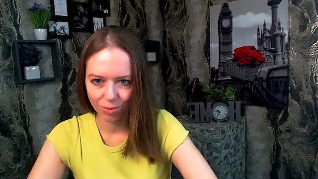 Snapshot of GloriaSi_ chatting on November 2025 06:02:01 AM GloriaSi online show from November 2025 06:02:01 AM