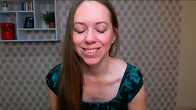 Snapshot of GloriaSi_ chatting on October 2025 05:00:01 AM GloriaSi online show from October 2025 05:00:01 AM
