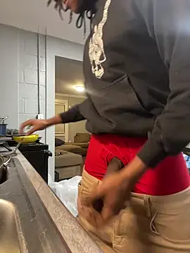 sneakylink13   online show from February 2025 04:52:02 AM