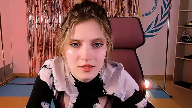 LolaAsmus online show from February 2025 08:24:02 AM