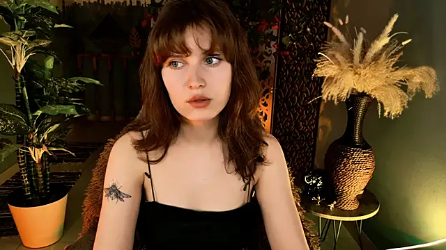 LolaAsmus online show from March 2026 04:19:01 PM