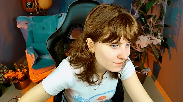 LolaAsmus online show from October 2025 05:40:02 AM
