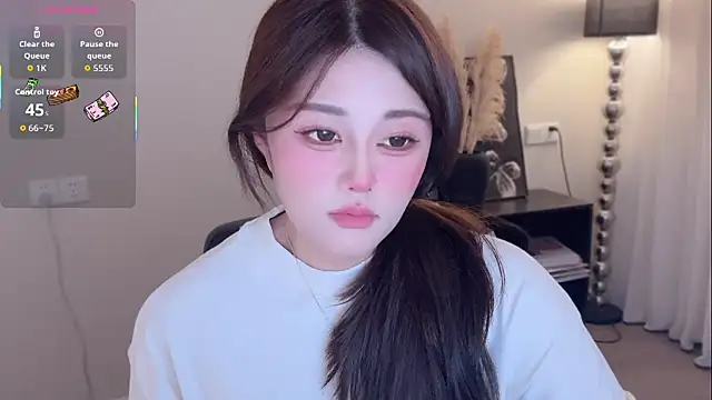 Strawberrybabyy1 online show from November 2025 12:22:01 PM