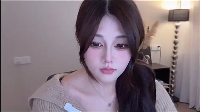 Strawberrybabyy1 online show from November 2025 02:17:01 PM