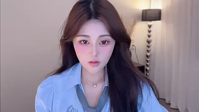 Strawberrybabyy1 online show from October 2025 03:31:02 PM