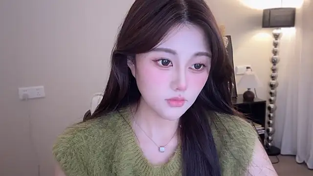 Strawberrybabyy1 online show from November 2025 11:37:01 AM